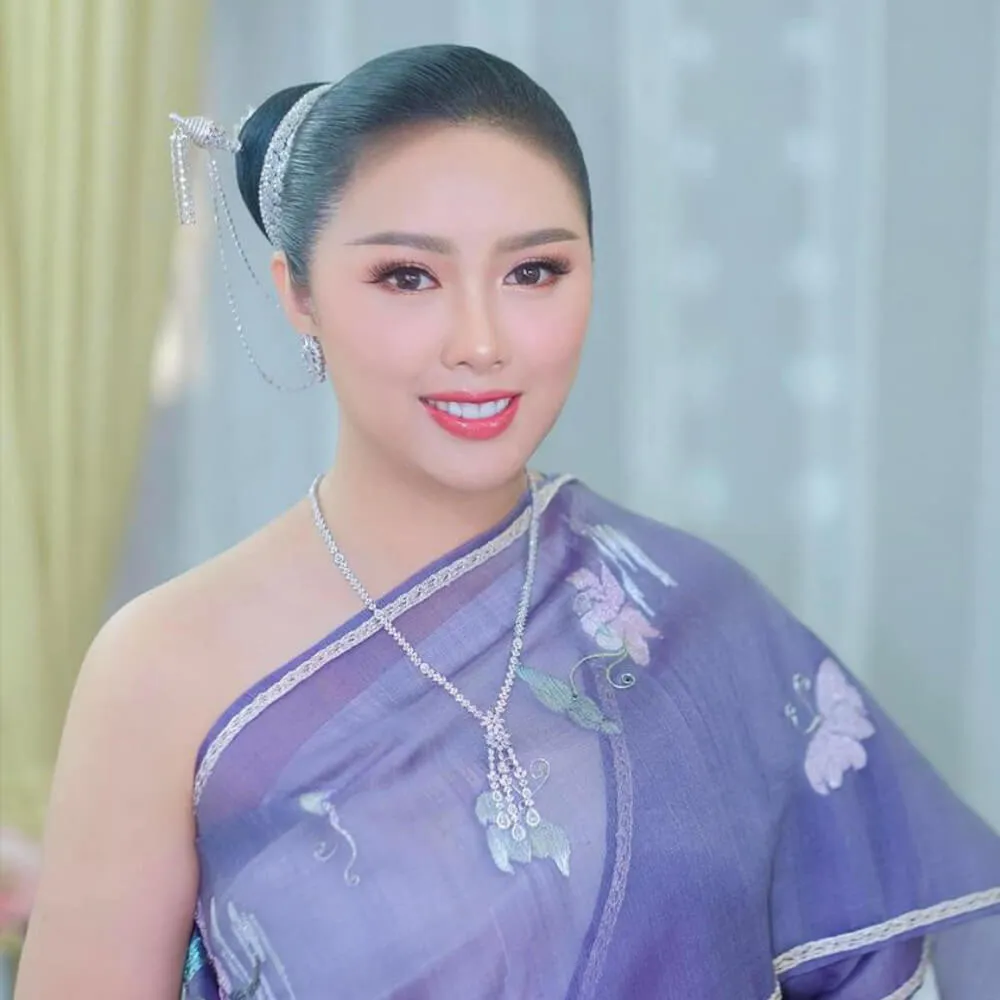 Chitphavan's textiles on model