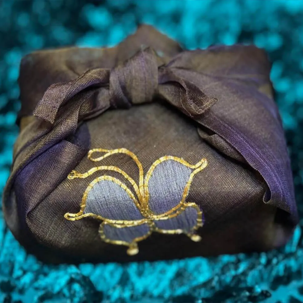 Chitphavan's textiles on model