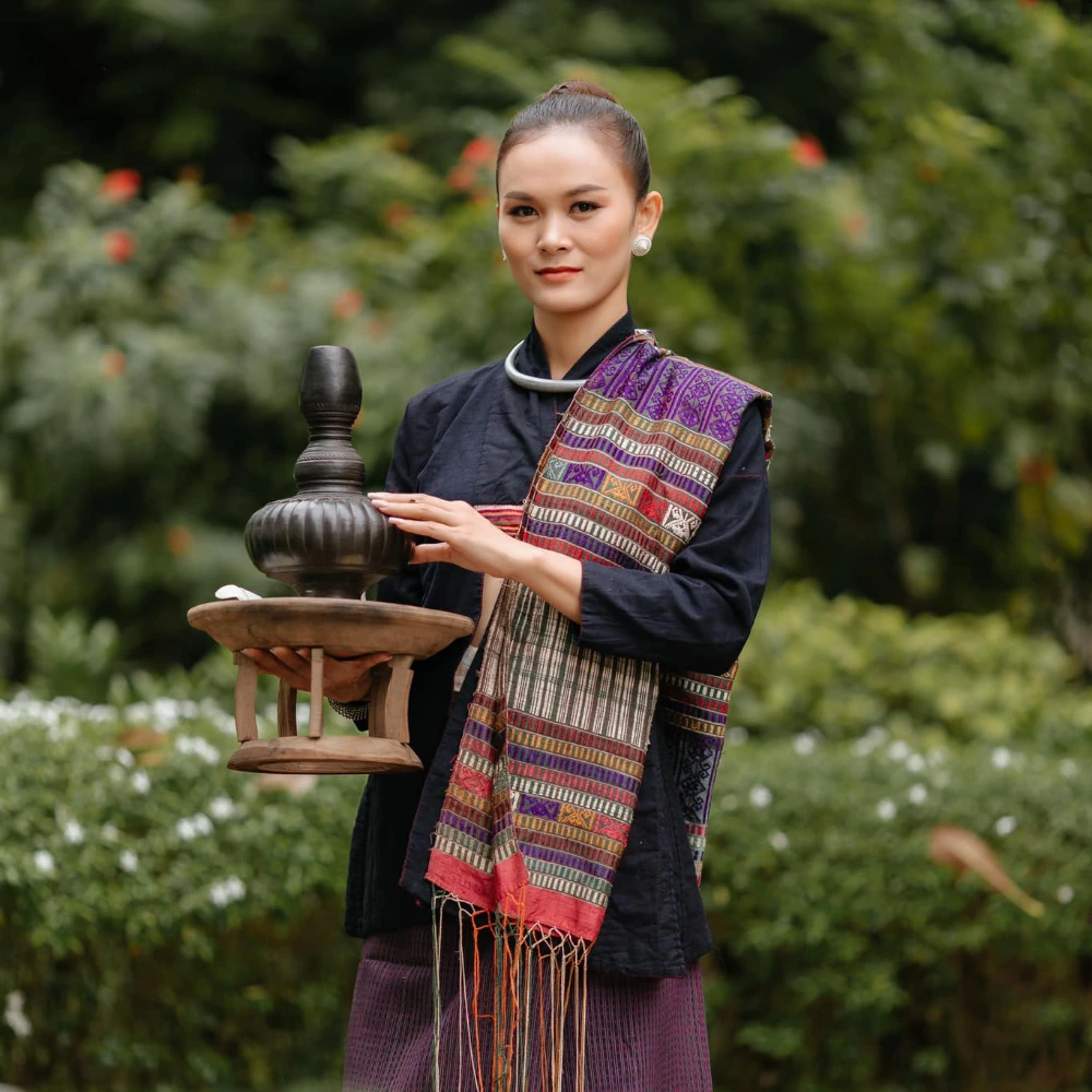 Chitphavan's textiles on model