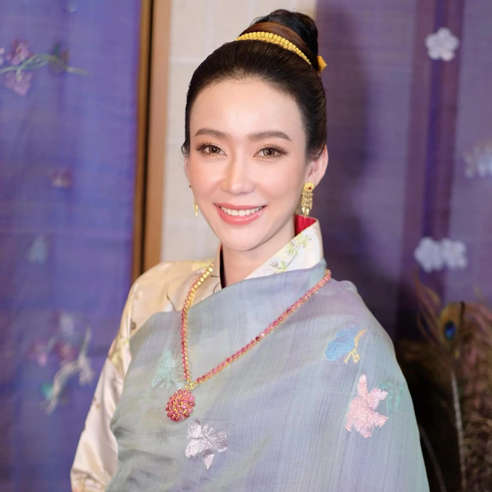 Chitphavan's textiles on model