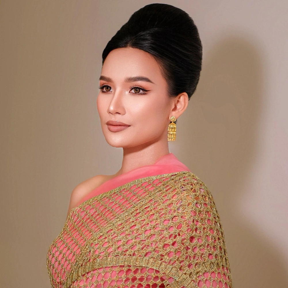 Chitphavan's textiles on model