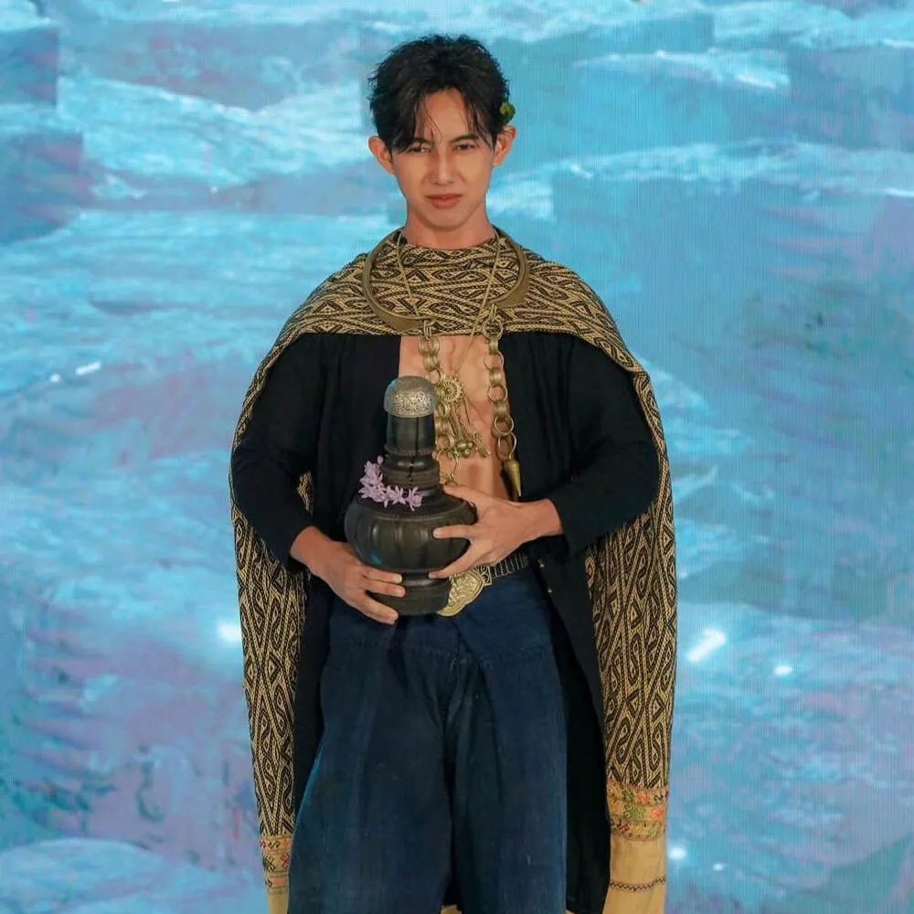 Chitphavan's textiles on model