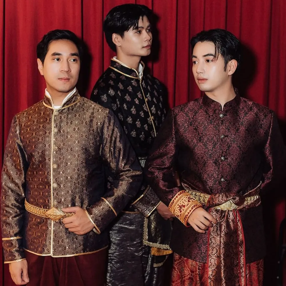 Chitphavan at the Arts Exhibition Poetry and Arts for Gender Equality 